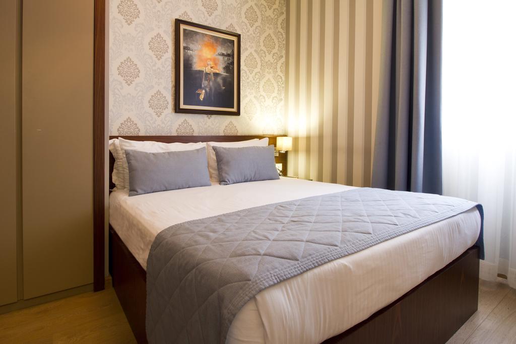 Eva Residence Taksim Istanbul Bilik gambar